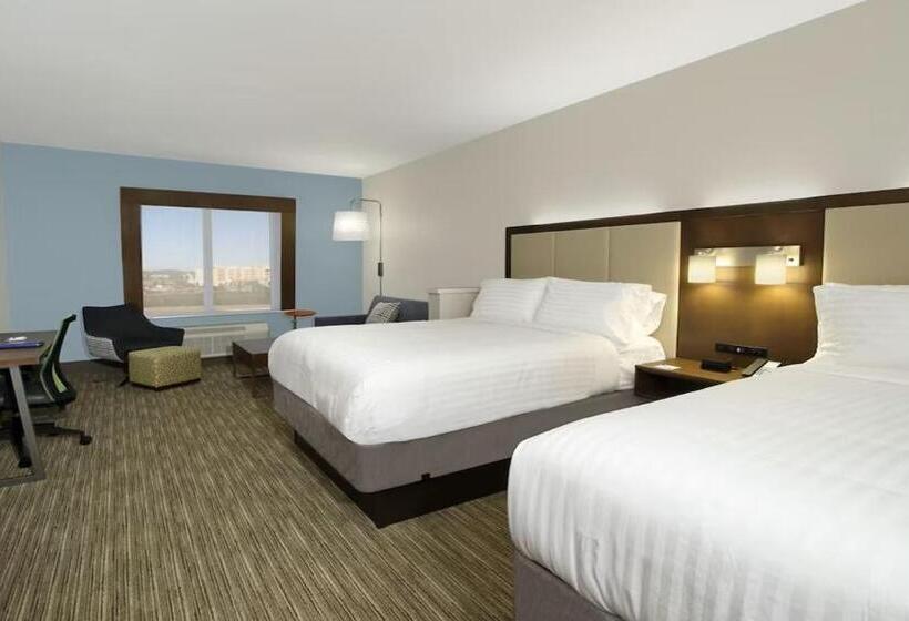 سوییت, Holiday Inn Express & Suites Columbus North By Ihg