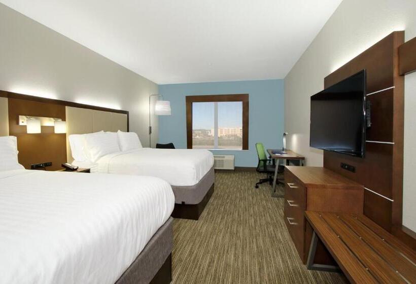 سوئیت برای معلولان, Holiday Inn Express & Suites Columbus North By Ihg