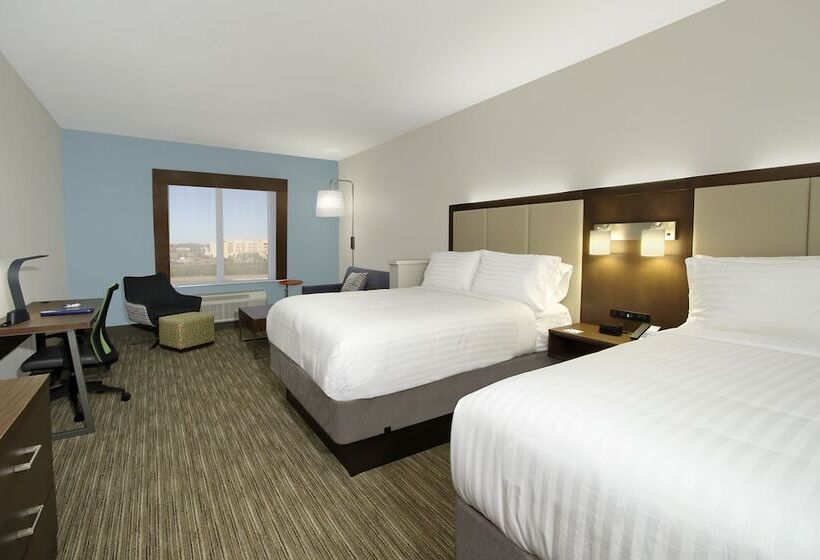 سوئیت برای معلولان, Holiday Inn Express & Suites Columbus North By Ihg