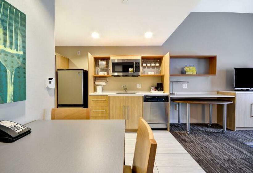 سوئیت با تخت بزرگ, Home2 Suites By Hilton  St. Simons Island