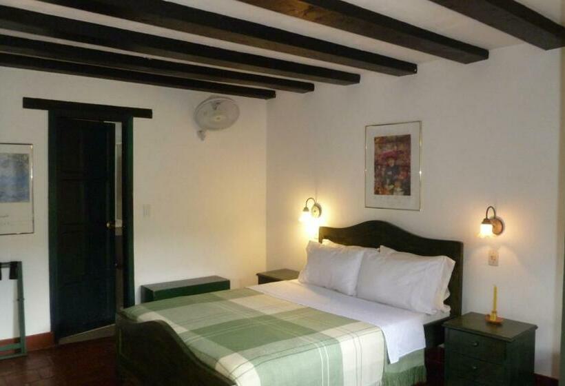 اتاق کلاسیک, Mision Santa Barbara Rnt 4799