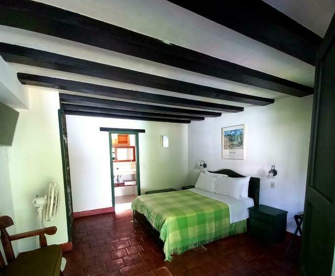 اتاق کلاسیک, Mision Santa Barbara Rnt 4799