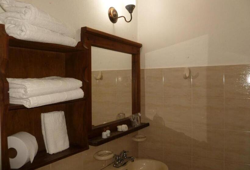 سوییت جونیور, Mision Santa Barbara Rnt 4799