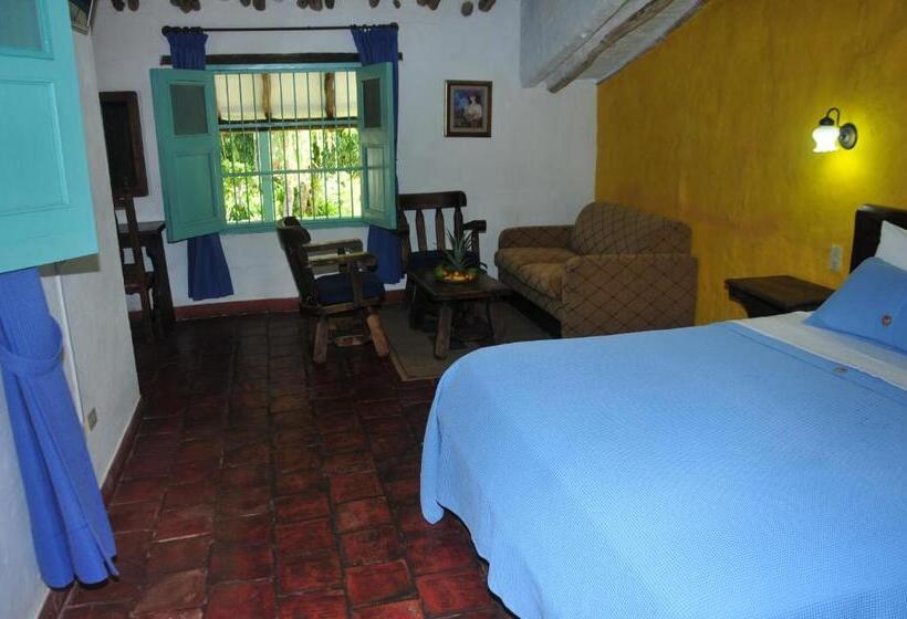 سوییت جونیور, Mision Santa Barbara Rnt 4799