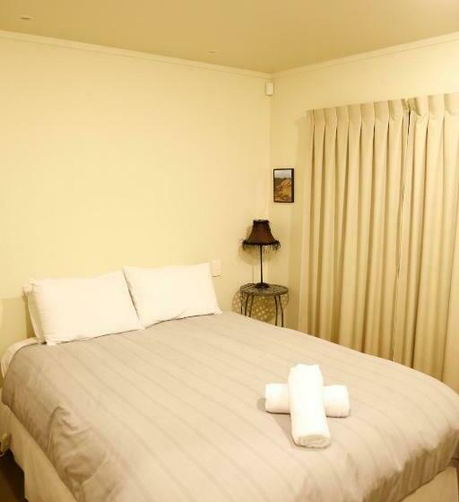 کلبه ییلاقی, Rocky Mountain Chalets Ohakune