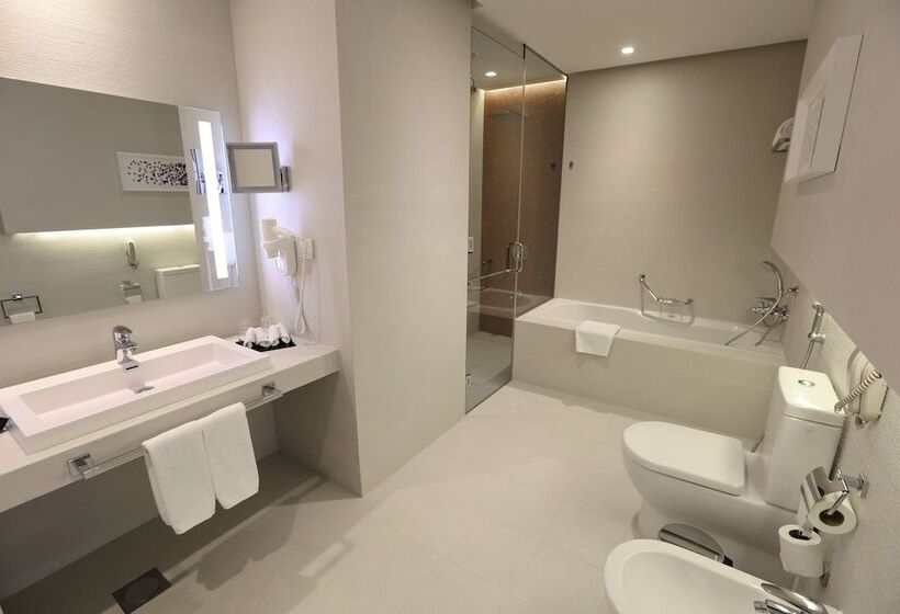 اتاق سوپریور, The Act Hotel Sharjah