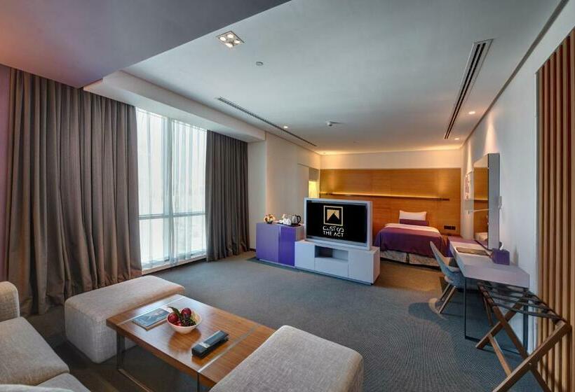 اتاق سوپریور با چشم‌انداز شهر, The Act Hotel Sharjah