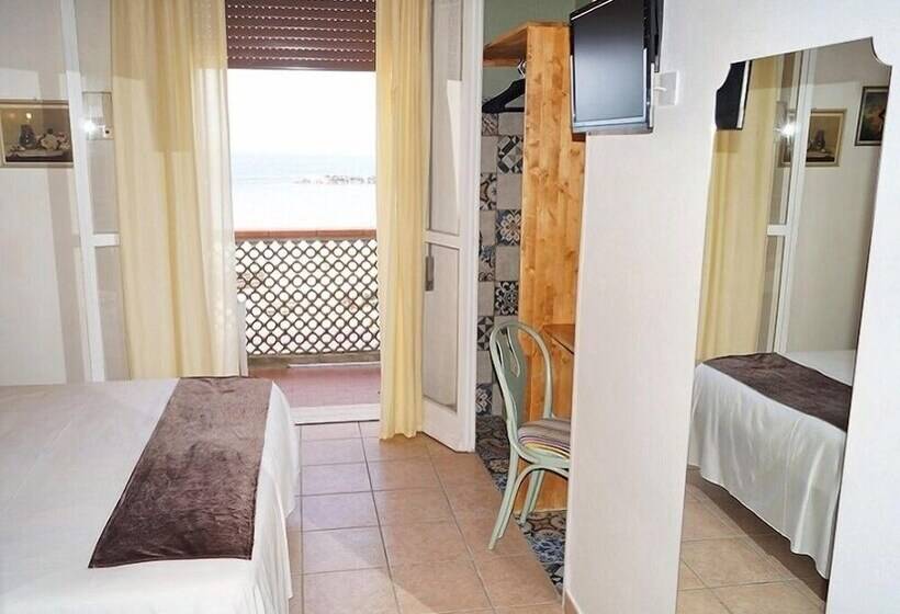 Triple Room Sea View, Tokio Home Tokio Beach Dependence