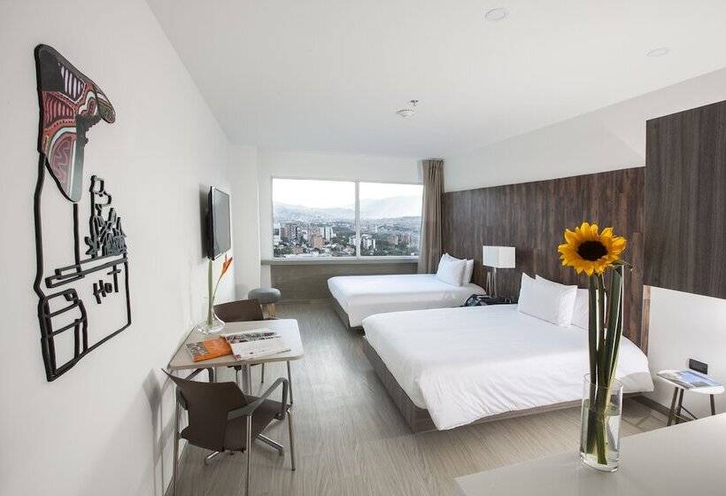 استودیوی استاندارد, Viaggio Medellin Grand Select