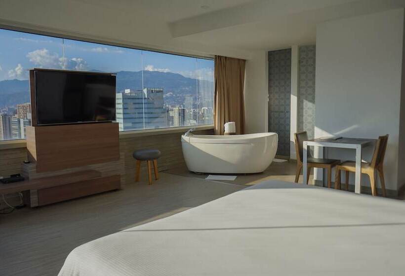 مجموعه ویستا شهر, Viaggio Medellin Grand Select