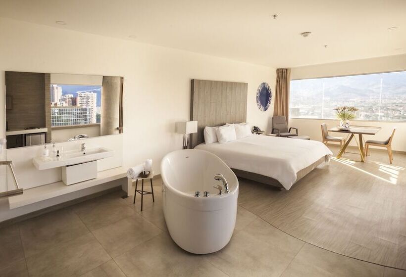 سوییت, Viaggio Medellin Grand Select