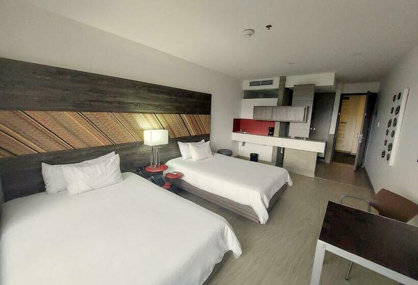 استودیوی استاندارد, Viaggio Medellin Grand Select