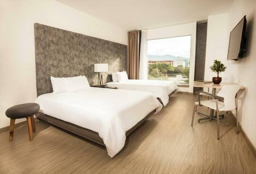استودیوی استاندارد, Viaggio Medellin Grand Select