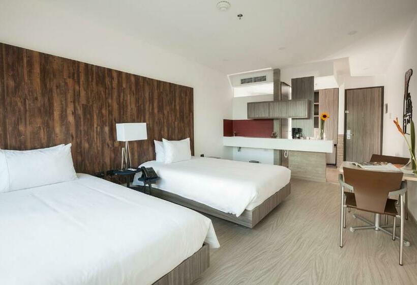 استودیوی استاندارد, Viaggio Medellin Grand Select