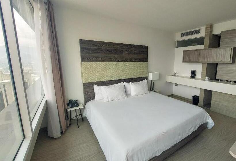 استودیوی استاندارد, Viaggio Medellin Grand Select