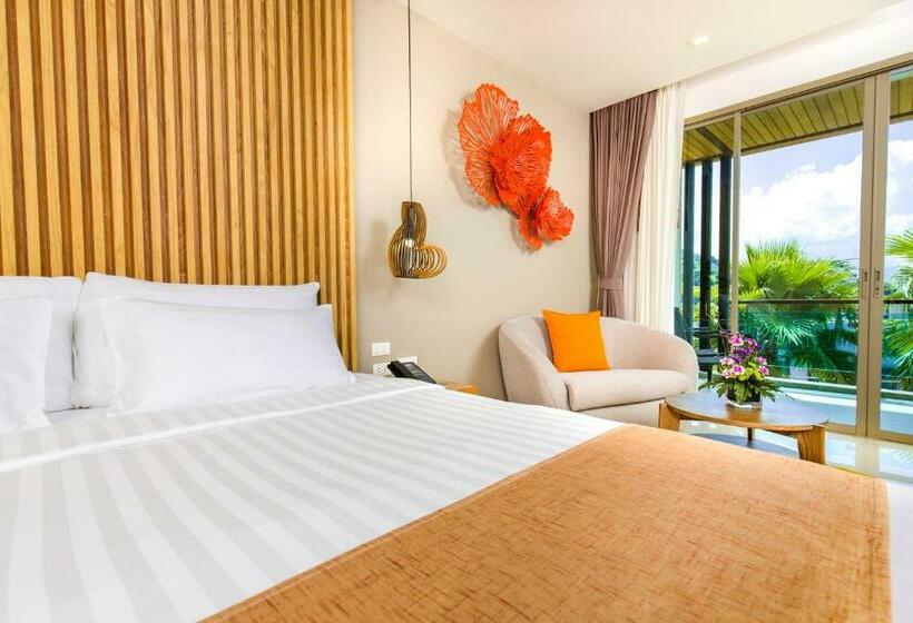 اتاق لوکس با تخت بزرگ, Wyndham Grand Phuket Kalim Bay