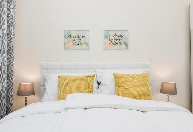 آپارتمان لوکس 1 خوابه, Luxury Main Square Apartments