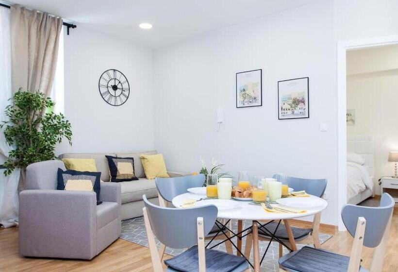 آپارتمان سوپریور 1 خوابه, Luxury Main Square Apartments