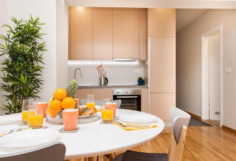آپارتمان لوکس 1 خوابه, Luxury Main Square Apartments