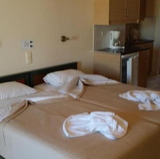 استودیوی استاندارد, Mythos Beach Hotel Apartments