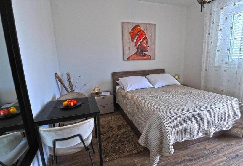 Comfort room with terrace, Villa Katarina