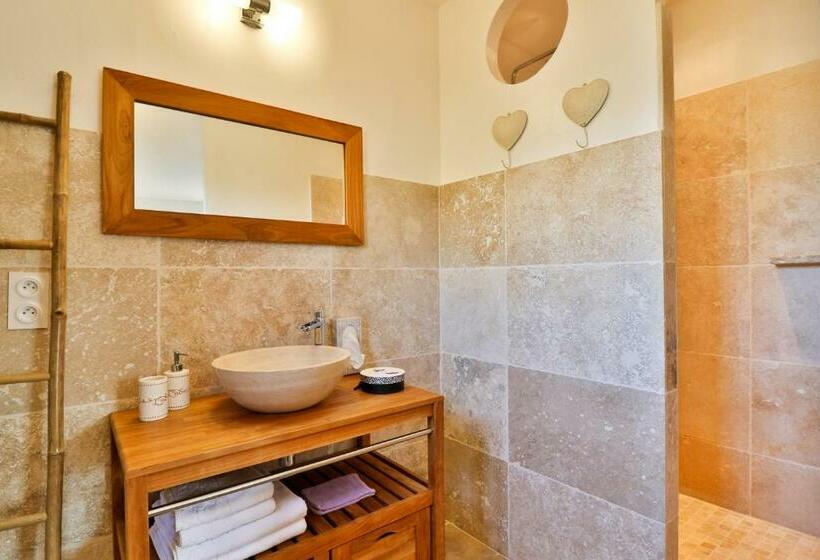 اتاق لوکس, B&b Temps Suspendu Provence