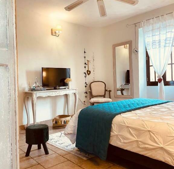 اتاق لوکس, B&b Temps Suspendu Provence