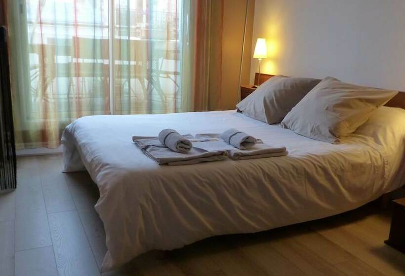 اتاق استاندارد با تخت دوبل, Chambre D Amis   Chambres D Hôtes B&b Guest House
