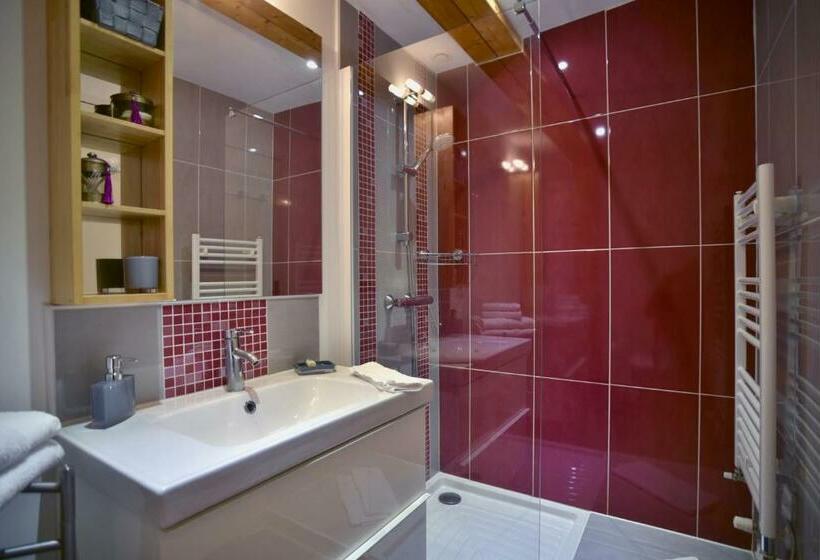 اتاق استاندارد, Chambres A Bord O