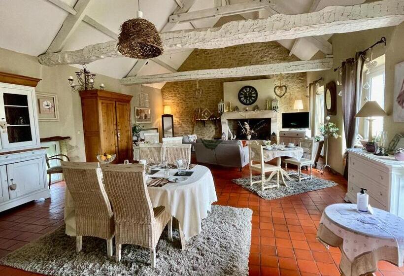 کلبه ییلاقی, La Naomath   Maison D Hôtes, Hébergement Insolite & Gîte