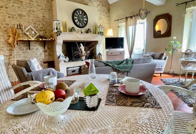 کلبه ییلاقی, La Naomath   Maison D Hôtes, Hébergement Insolite & Gîte
