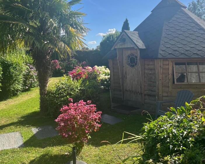 کلبه ییلاقی, La Naomath   Maison D Hôtes, Hébergement Insolite & Gîte