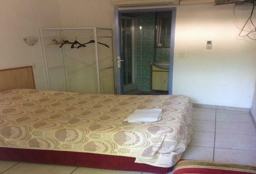 스탠다드 룸, Hostellerie Du Loup