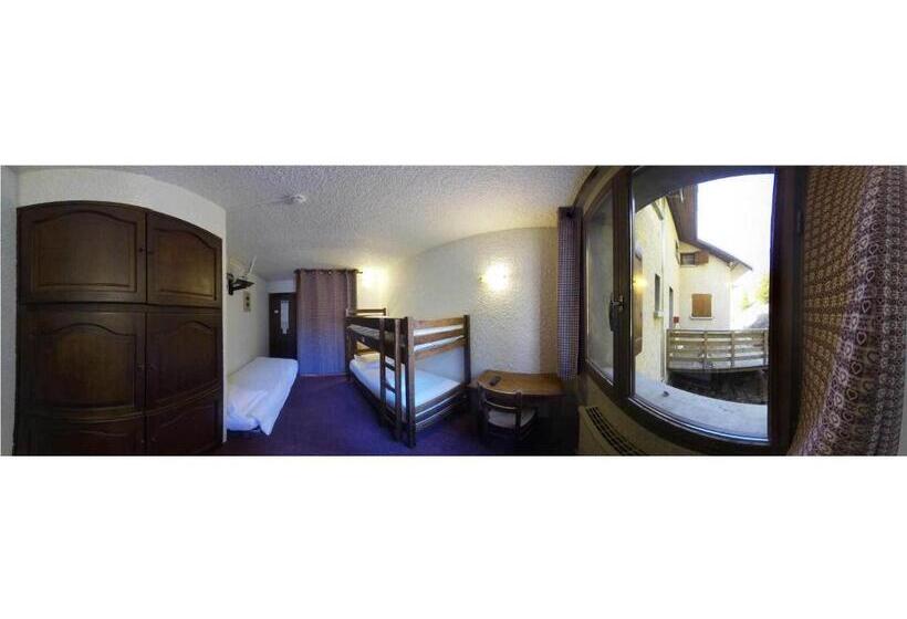 اتاق استاندارد با تخت‌های تاشو, Hôtel Les Gardettes