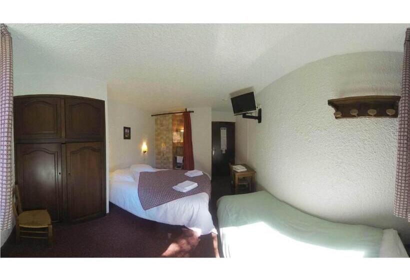اتاق استاندارد با سرویس بهداشتی مشترک, Hôtel Les Gardettes