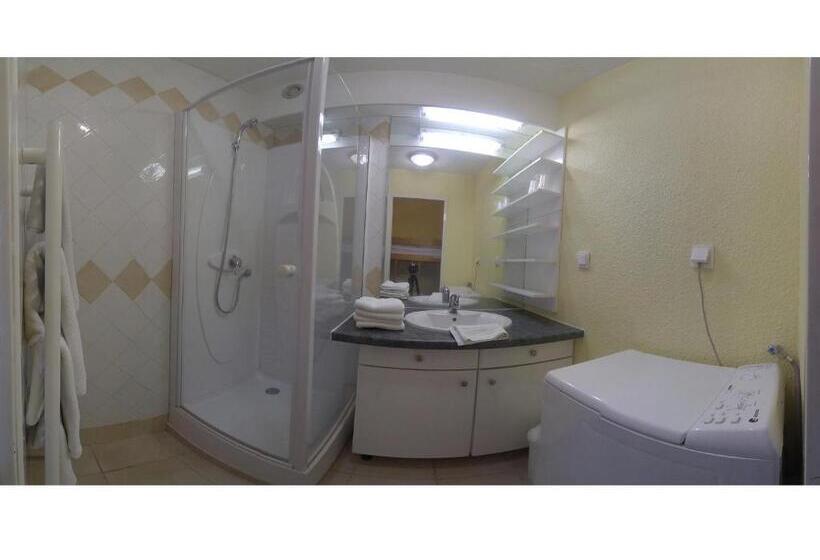 استودیوی استاندارد, Hôtel Les Gardettes