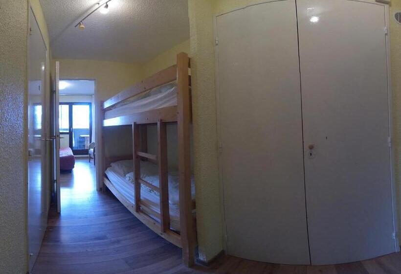 استودیوی استاندارد, Hôtel Les Gardettes