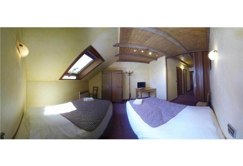 اتاق سوپریور خانوادگی, Hôtel Les Gardettes
