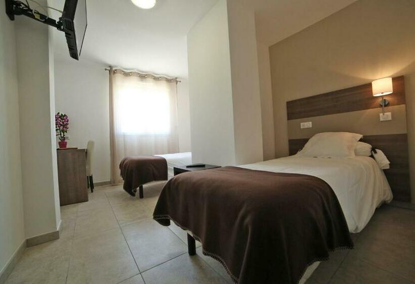 اتاق استاندارد, Restaurant Les Pielettes