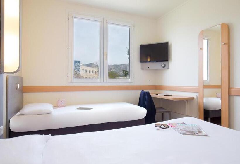 اتاق استاندارد سه نفره, Ibis Budget Aubagne Paluds Agora