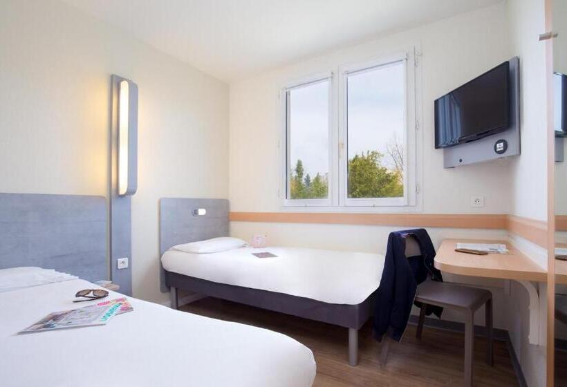 اتاق استاندارد سه نفره, Ibis Budget Aubagne Paluds Agora