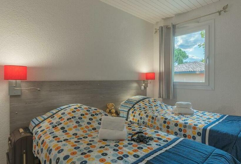 اتاق استاندارد چهار تخته, L'hôtel Du Méditerranée