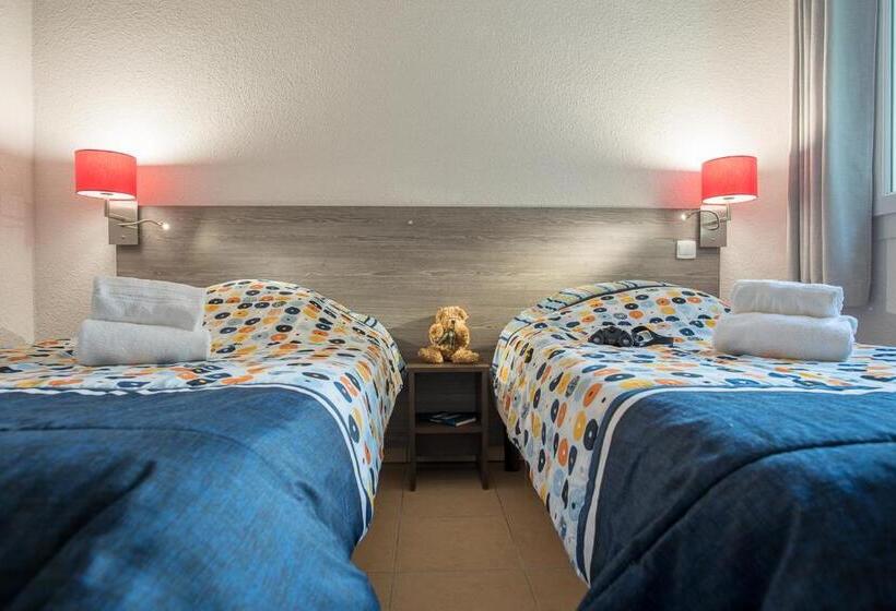 اتاق استاندارد چهار تخته, L'hôtel Du Méditerranée