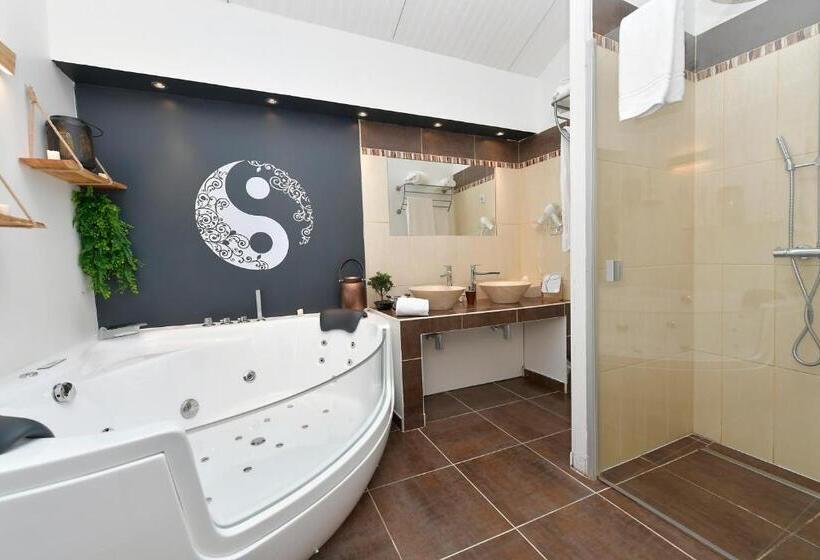 اتاق لوکس, Chambres D Hôtes La Filature