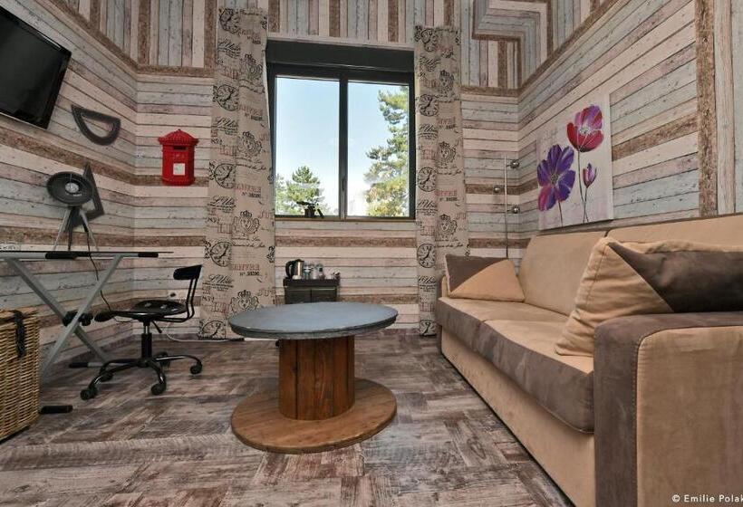 سوییت جونیور, Chambres D Hôtes La Filature