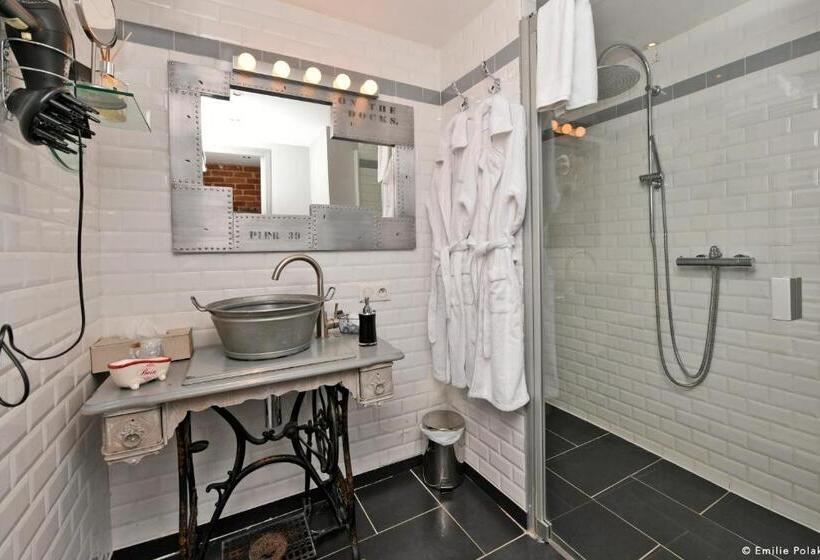 سوییت جونیور, Chambres D Hôtes La Filature