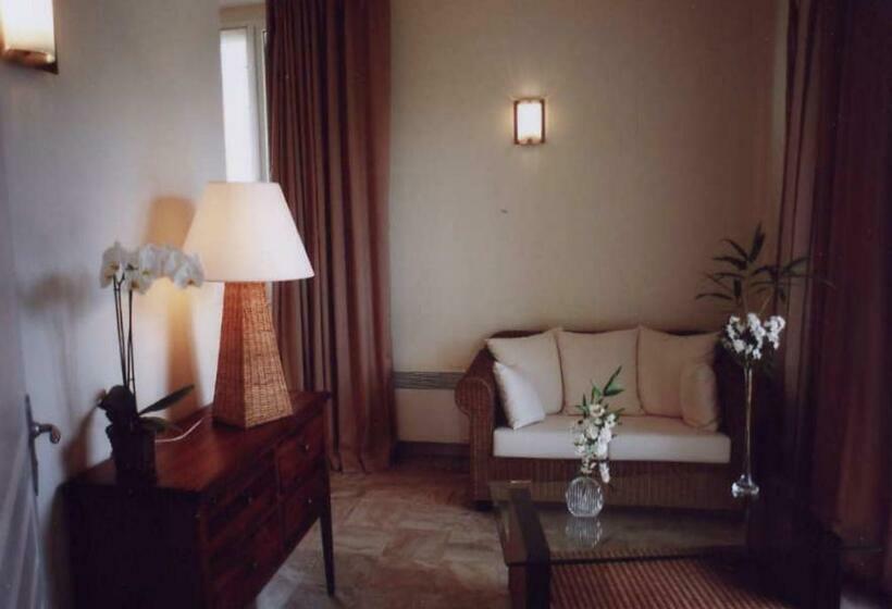 سوییت, Chambres D'hotes La Raspeliere