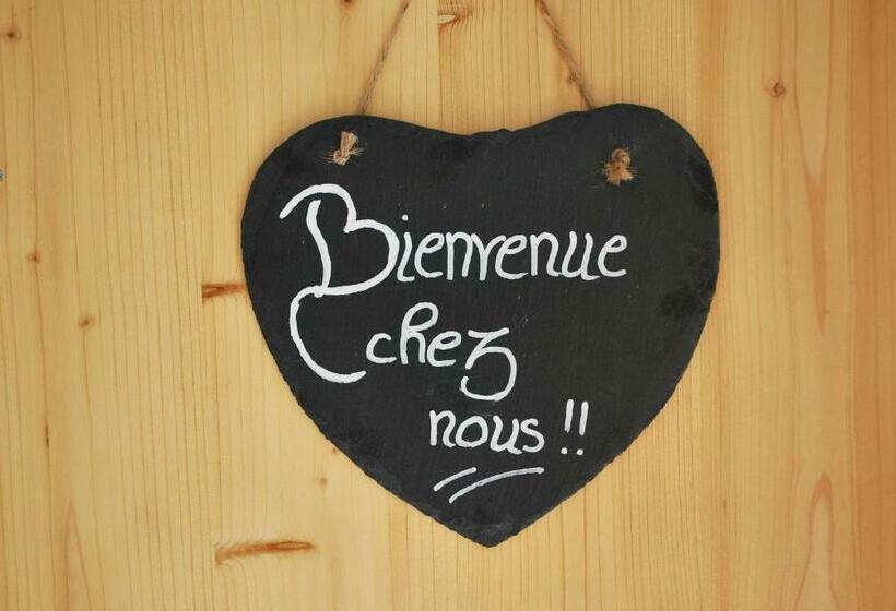 اتاق استاندارد, Chambres D'hôtes Les Vignes