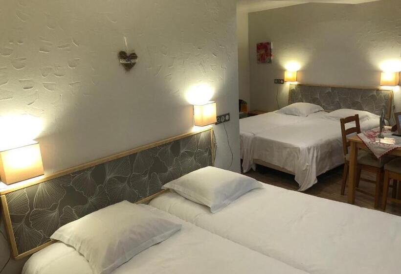 اتاق استاندارد چهار تخته, Chambres D'hôtes Les Vignes