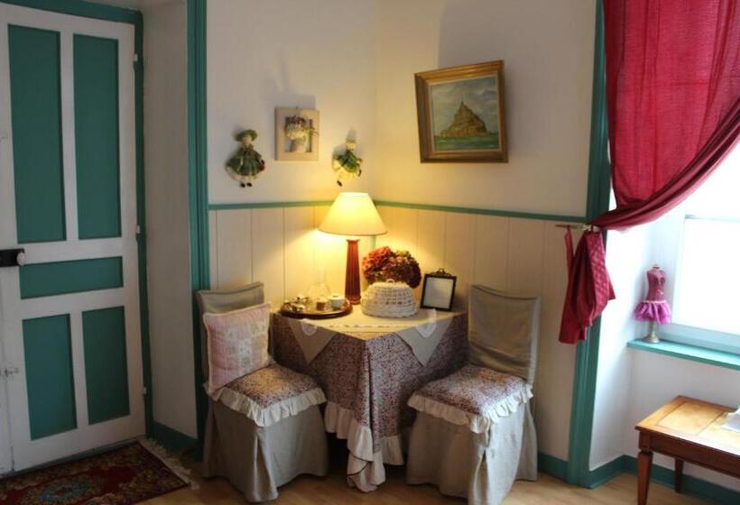 سوییت, La Demeure Aux Hortensias